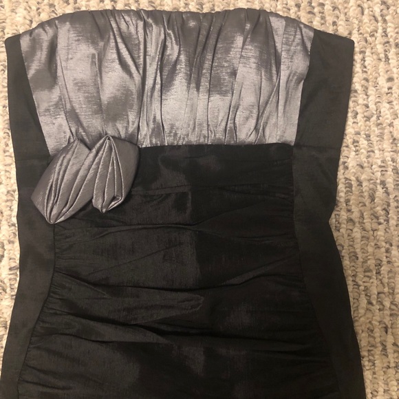 Dress - Picture 2 of 3